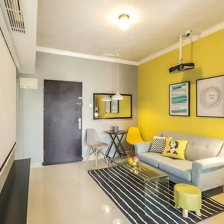 Lejlighed Stylish With Beautiful Surroundings *
